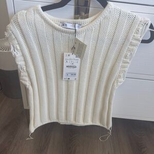 NEW WITH TAGS Zara white sweater tank! Size large but fits Small/Medium